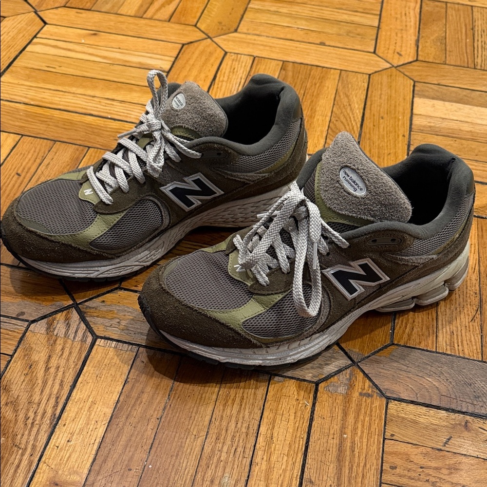 New Balance Men's Olive and Charcoal Sneakers